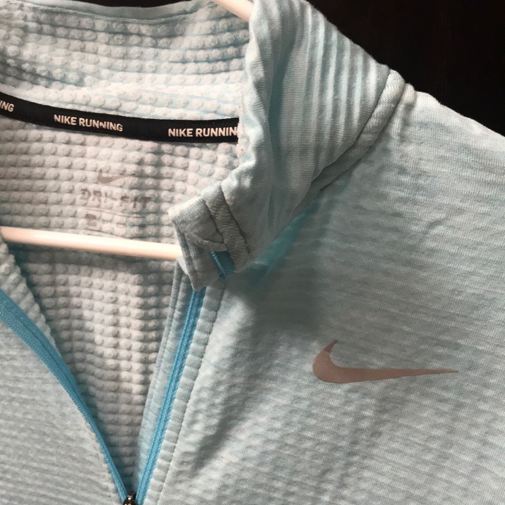 Nike pull over - Picture 2 of 2